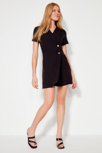 Trendyol Collection Λεπτομερές υφαντό φόρεμα με μαύρο κουμπί TWOSS23EL00115