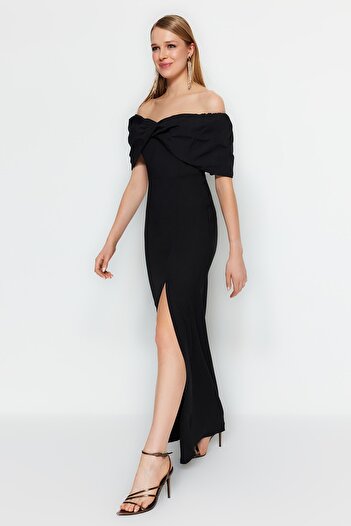 Trendyol Collection Czarna podszyta tkana długa elegancka wieczorowa sukienka na zakończenie szkoły TPRSS23AE00067
