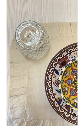 White Alamode Ruffled Single Placemat 45x35cm