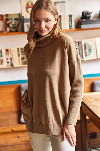 Olalook Women's Milk Coffee Lace Collar Hidden Pocket Oversize Knitwear Blouse BLZ-19002109