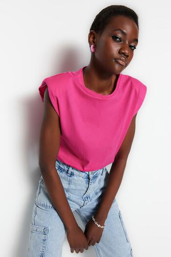 Trendyol Collection Fuchsia 100% Cotton Padded Crop Crew Neck Knitted T-Shirt TWOSS21TS0379