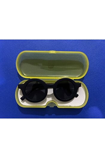 STAOOM UV 400 Protected Children's Glasses and Glasses Box