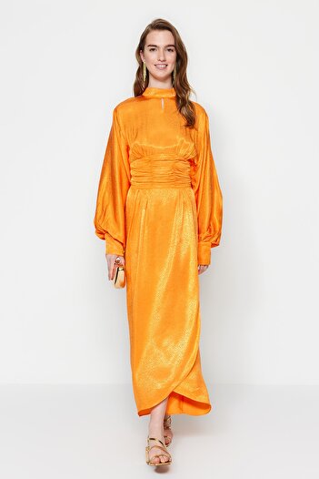 Trendyol Modest Πορτοκαλί ντραπέ μανίκια με μπαλόνι μέσης με μοτίβο βραδινό φόρεμα TCTSS23DB00017