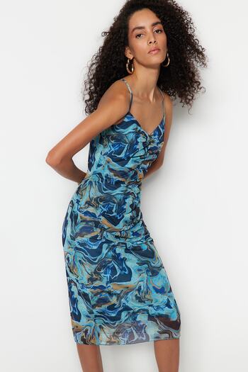 Trendyol Collection Rochie tricotată elastică, cu model albastru, din tul adunat, bodycone/se potrivește pe corp TWOSS23EL00646