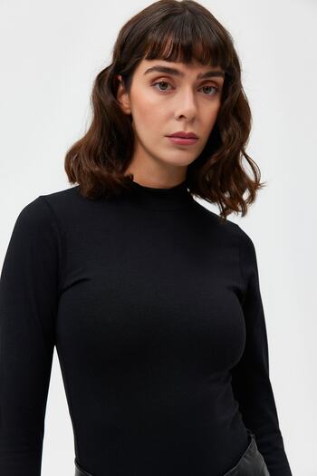 Açelya Okcu Half Turtleneck Bodysuit Blouse with Snap Fasteners