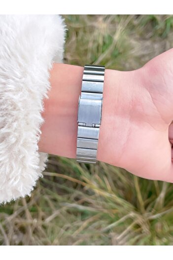 LOOQ Square Minimal Women's Wristwatch