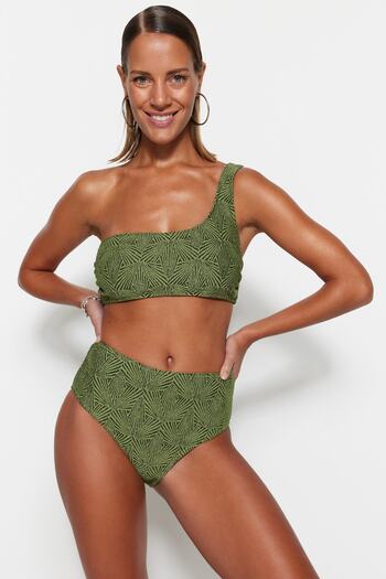 Trendyol Collection Πράσινο Glitter ψηλόμεσο κανονικό κάτω μέρος μπικίνι ποδιών TBESS23BA00241