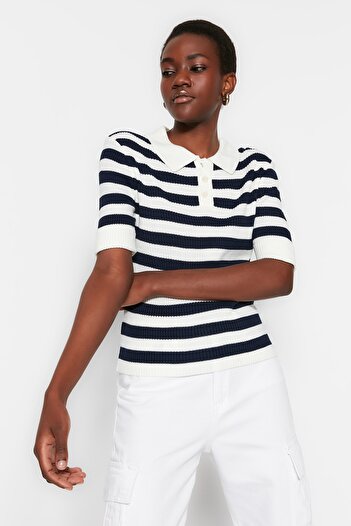Trendyol Collection Ecru Striped Knitwear Sweater TWOSS23KZ00002