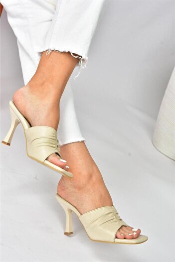 Fox Shoes Beige Thin Heeled Women's Slippers P590233809