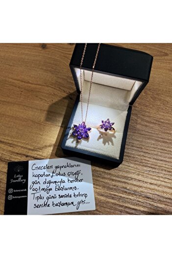 LOTUS JW Lotus Çiçeği Kolye Ve Yüzük Seti & Işıklı Set Kutusu | 925 Ayar Gümüş Set