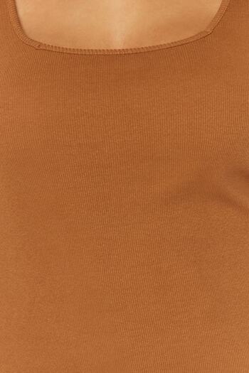 Trendyol Curve Gefliestes Strick-T-Shirt mit quadratischem Kragen TBBSS22BF0027