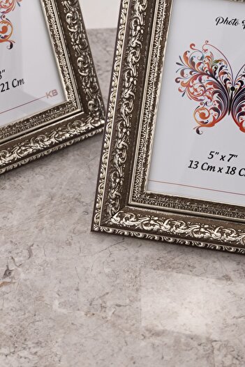 Seniste Paris Glass Picture Frame Single Silver Antiqued with Adjustable Legs - Can Be Hanged on the Wall 13x18 Cm