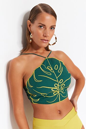 Trendyol Collection Χακί Crop Woven Κεντημένη μπλούζα από 100% βαμβάκι TBESS23BZ00030