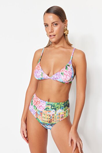 Trendyol Collection Multicolored Floral Bikini Top TBESS21BU0453