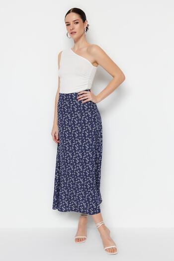 Trendyol Collection Blue Floral Patterned Viscose Midi Skirt - TWOSS23ET00295