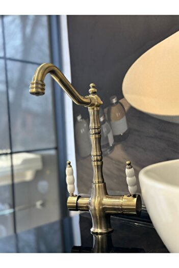 ema Sink Faucet - Rustic and Antique Purified