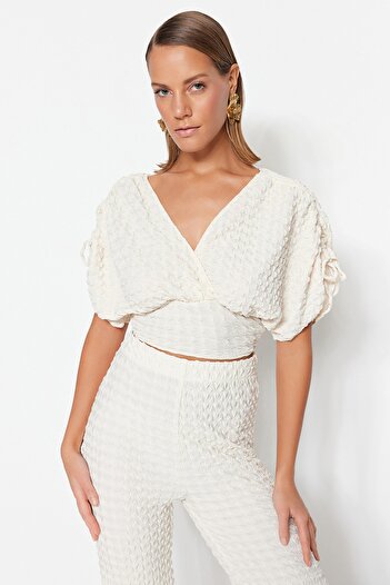 Trendyol Collection Ecru Crop Woven Gathered Blouse TBESS23BZ00024