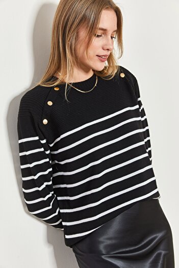 Bianco Lucci Women's Shoulder Button Detailed Knitwear Sweater