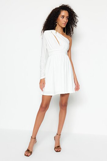 Trendyol Collection Ecru Bridal A-Cut Knitted Evening Dress - Window Detailed, Lined Short Evening Gown TPRSS23EL00032