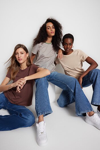 Trendyol Collection 3 csomagos nyakú kötött póló - barna, bézs, khaki csíkos TWOSS20TS0146