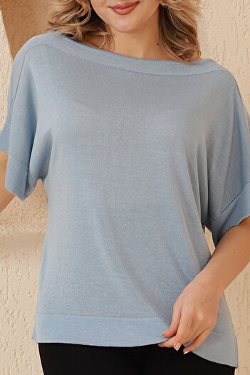 VEGENZE Kadın Mavi Kayık Yaka Oversize Ince Triko Bluz