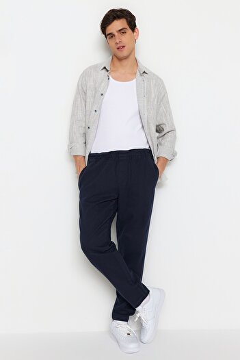 Trendyol Collection Темно-сині брюки з габардину з еластичною талією TMNSS23PL00033
