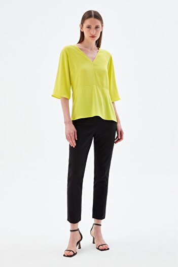 adL V-Neck Blouse