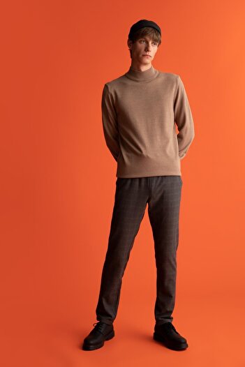 DeFacto Slim Fit Yarım Balıkçı Yaka Triko Kazak