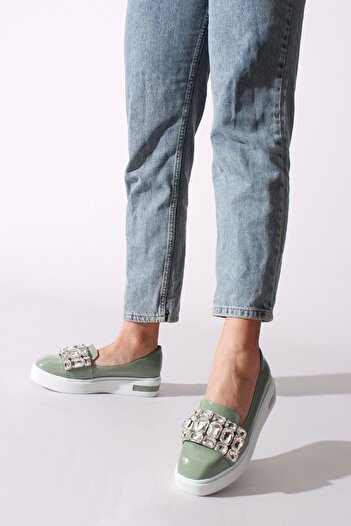 ROVIGO Women's Mint Green Jewelled Wrinkled Patent Leather Ballerinas