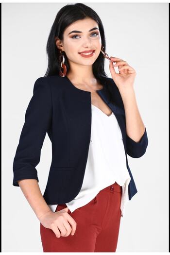 ZARAZA Three-Quarter Sleeve Jacket