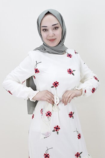 Butik Nakış Modelli Şifon Kumaş Elbise