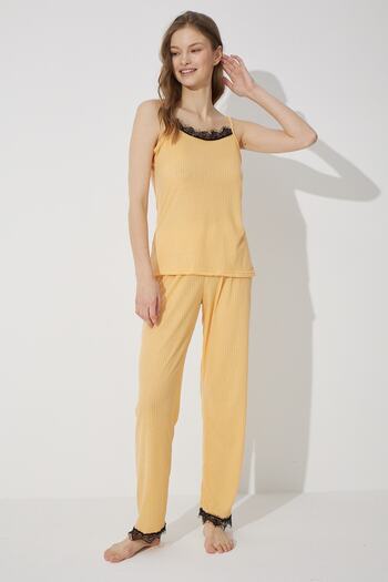 Siyah İnci Yellow Soft Touch Thin Knitted Pajama Set