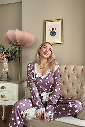 Pijamaevi Lilac Daisy Patterned Pegasus Pajama Set with Dressing Gown