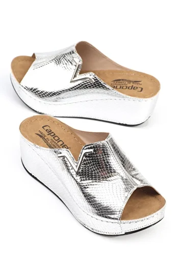 Capone Outfitters Anatomical Soft Comfortable Sole Wedge Heeled Mother Slippers