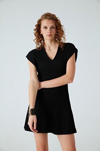 JOIN US V-Neck Flounce Sleeveless Dress