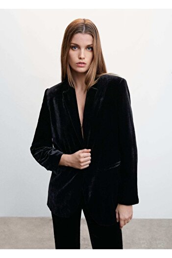 MANGO Woman Bunda Velvet Blazer