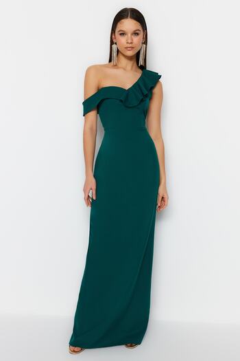 Trendyol Collection Smaragdově zelené dlouhé večerní šaty s límečkem TPRSS23AE00094