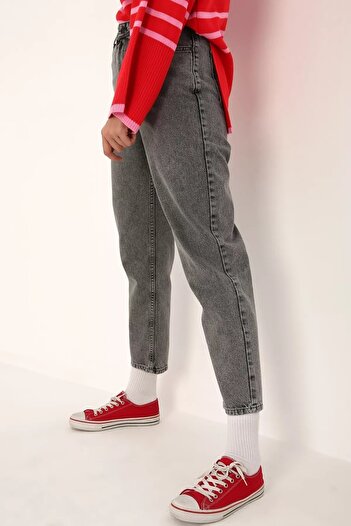 Trn JNS Spanish High Waist Smoked Snow Wash Mom Jeans Lycra Colorfast Extra Comfortable Mom Jeans