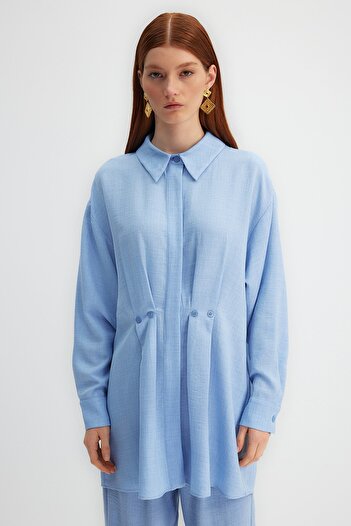 Trendyol Modest X Kevser Sarıoglu Μπλε πλισέ λεπτομερές υφαντό πουκάμισο TCLSS23TG00007