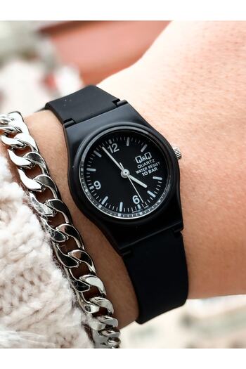 Q&Q Brand Black Silicone Band Small Case Numeral Wristwatch + Bracelet