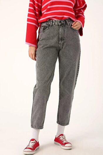 Trn JNS Spanish High Waist Smoked Snow Wash Mom Jeans Lycra Colorfast Extra Comfortable Mom Jeans