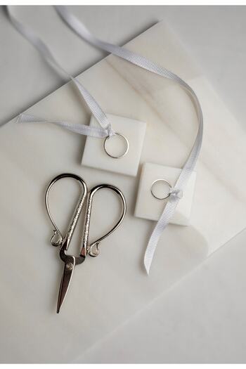 MERALP Silver Scissors Promise/ Engagement Natural Marble Ring Riser
