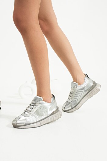 İnan Ayakkabı Women's sneakers