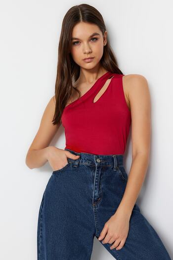 Trendyol Collection Cherry Rotten Asymmetric Collar Cut Out Detailed Stretch Snap Knitted Body TWOSS23BD00014