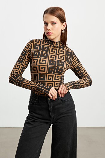 Bipantolon Women's Camel Square Labyrinth Finger Detailed Body