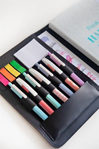 Le Color Organizer 15x21 Notebook - 8.1 Inch iPad Bag Black