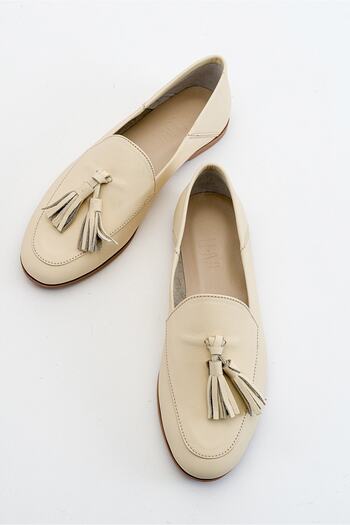 LuviShoes F04 Ekru Bej Cilt Hakiki Deri Püsküllü Kadın Loafer Ayakkabı