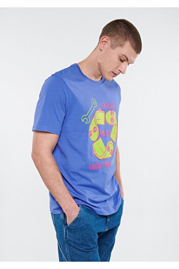 Mavi Τυπωμένο μωβ T-Shirt κανονική εφαρμογή / κανονική κοπή 0611563-70615