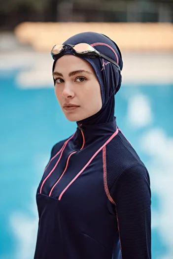 Haşema Performance Series Navy Blue Lycra 4 Piece Hijab Swimsuit Set with Foot Tape Detail H-per 30