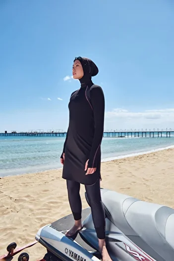 Haşema Performance Series Shoulder Hidden Zipper Λεπτομερές μαύρο Lycra 4 τεμαχίων Σετ μαγιό Hijab H-per